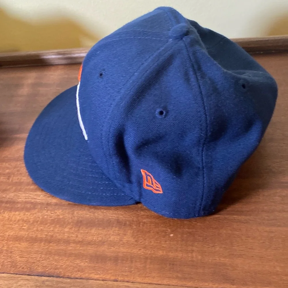 NEW ERA NFL Denver Bronco’s fitted Hat size 7 1/8 56.8cm